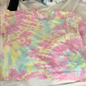 pink and yellow hollister crop shirt